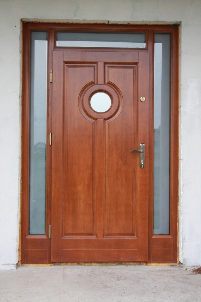 drzwi-zewnetrzne-drewniane-005
